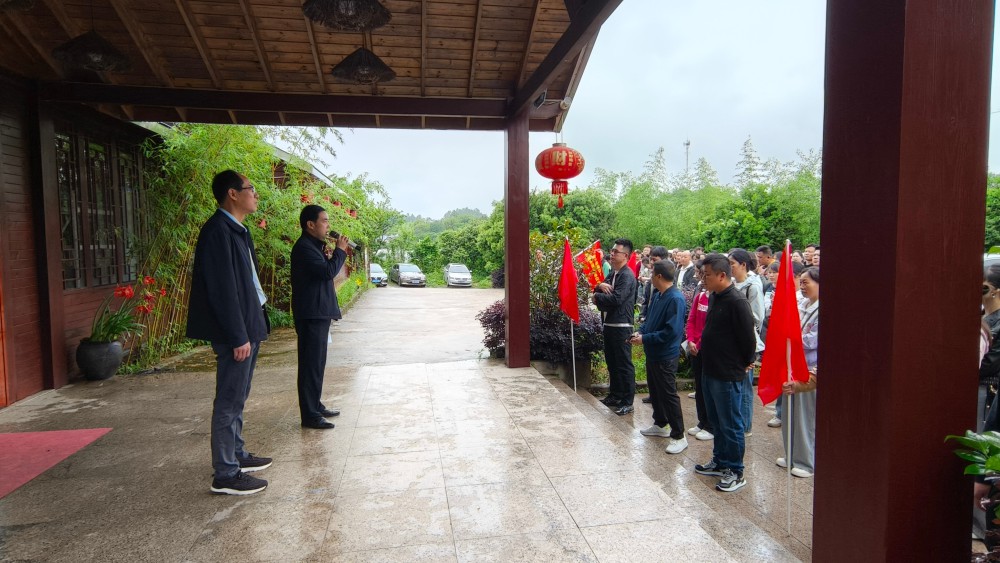 cdbf2011c3ff7c80330648467d46adb(1).jpg cdbf2011c3ff7c80330648467d46adb(1).jpg