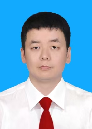 何文剑.jpg 何文剑.jpg